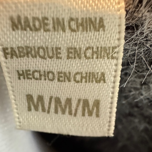 Leopard Print Gray Sweater - Picture 5 of 9